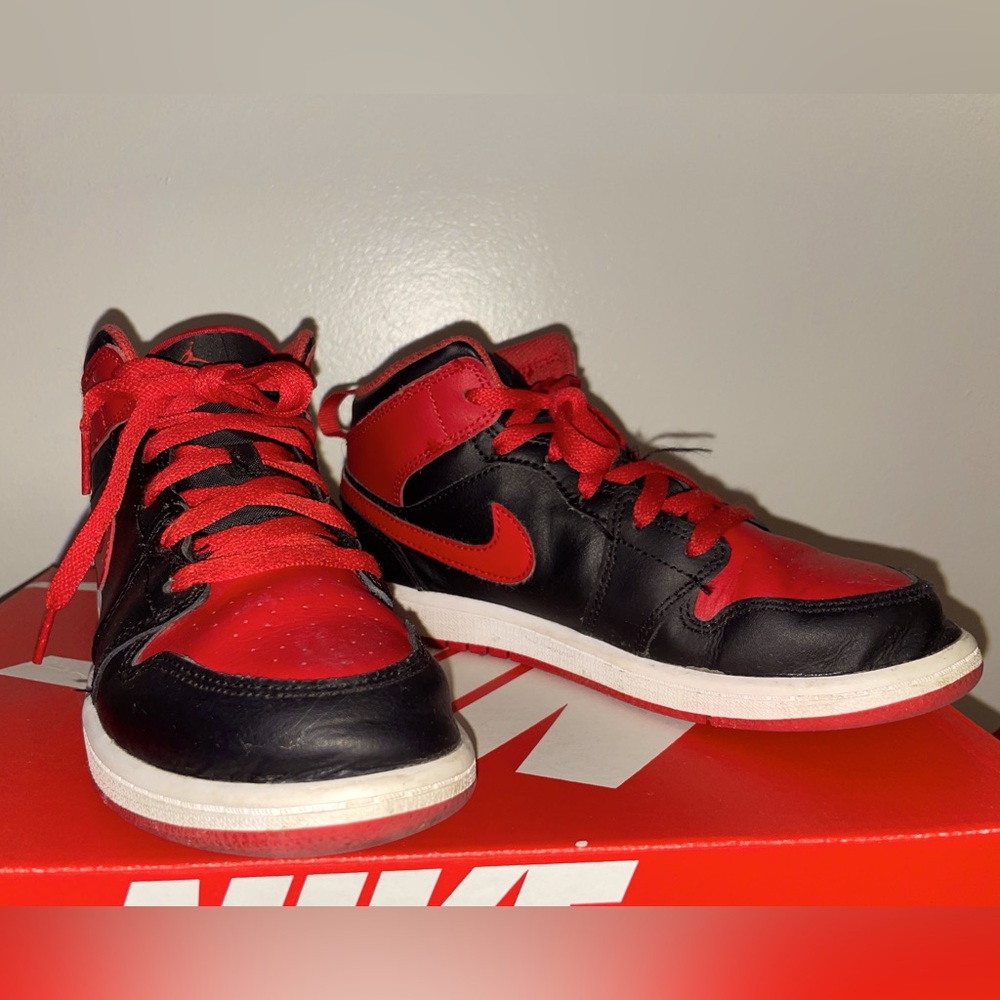 Kids, Nike Jordans, Red and Black, Boys Size 3Y